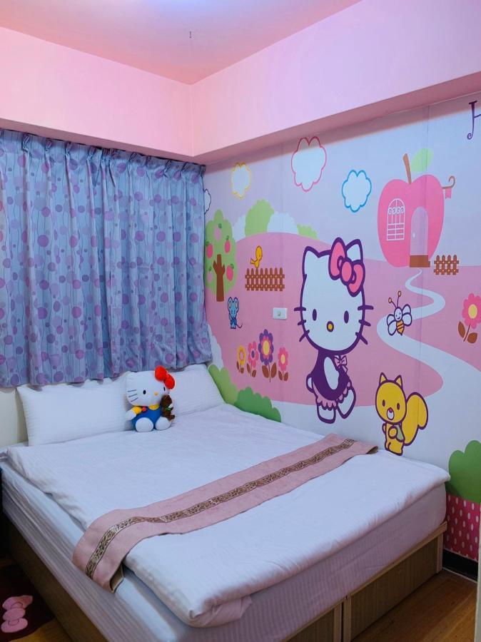 Feng Jia Kitty House Apartment Taichung Exterior foto